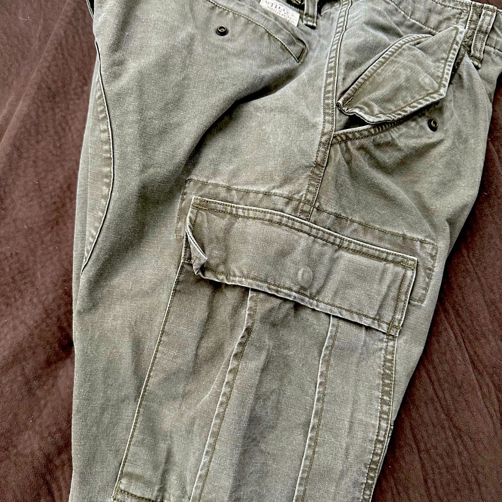 A pair of very cool Ralph Lauren utility cargo pants in excellent condition